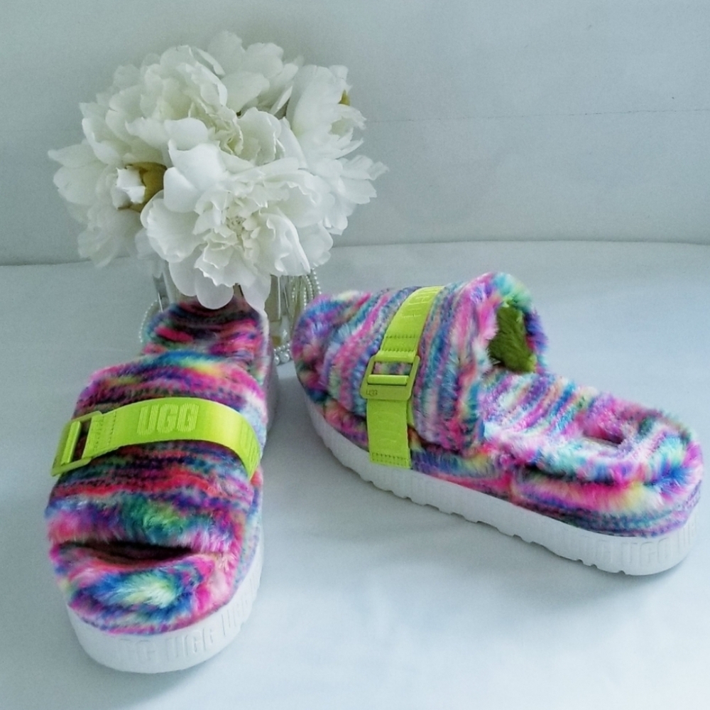 NWT UGG Fluffita Pixelate Slides Flatform Slide